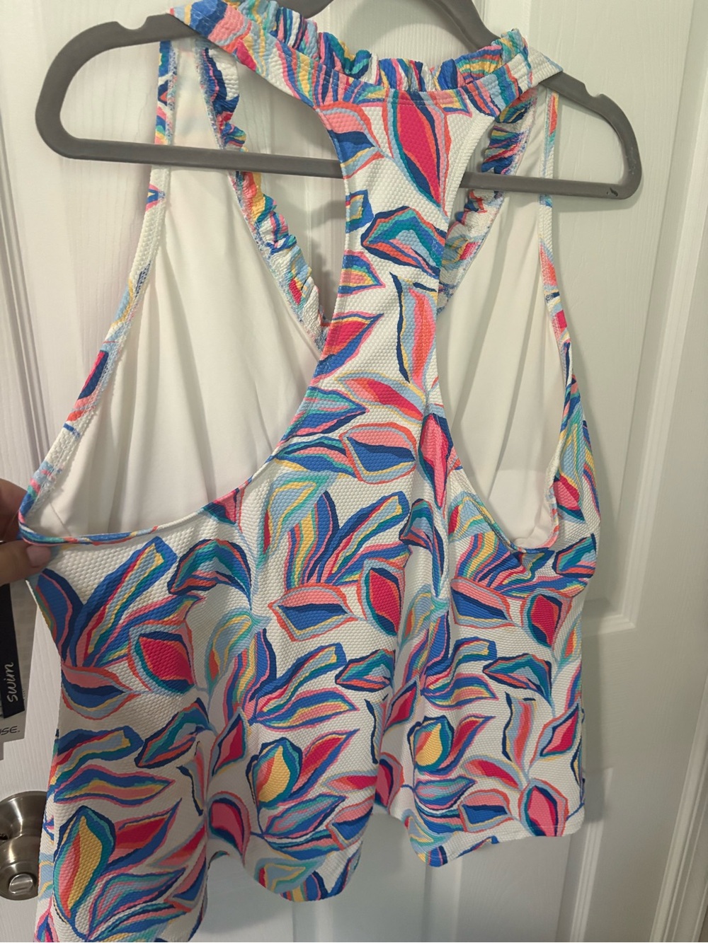 Beach House Multicolor Ruffled V-Neck Camisole - Picture 2 of 6